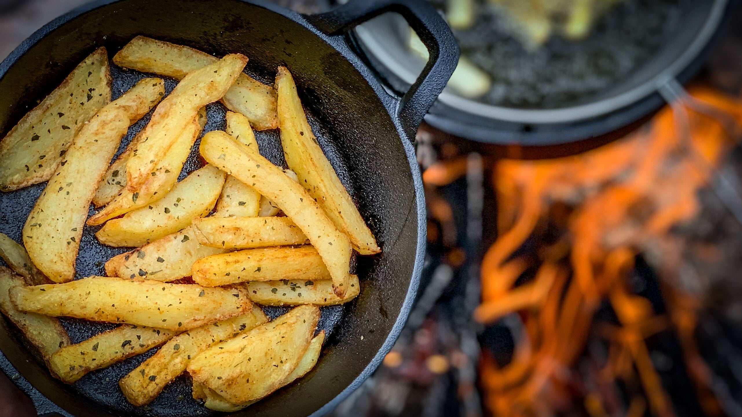 Pommes aus dem Dutchoven